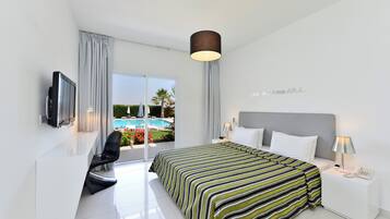 1 bedroom, premium bedding, in-room safe, soundproofing