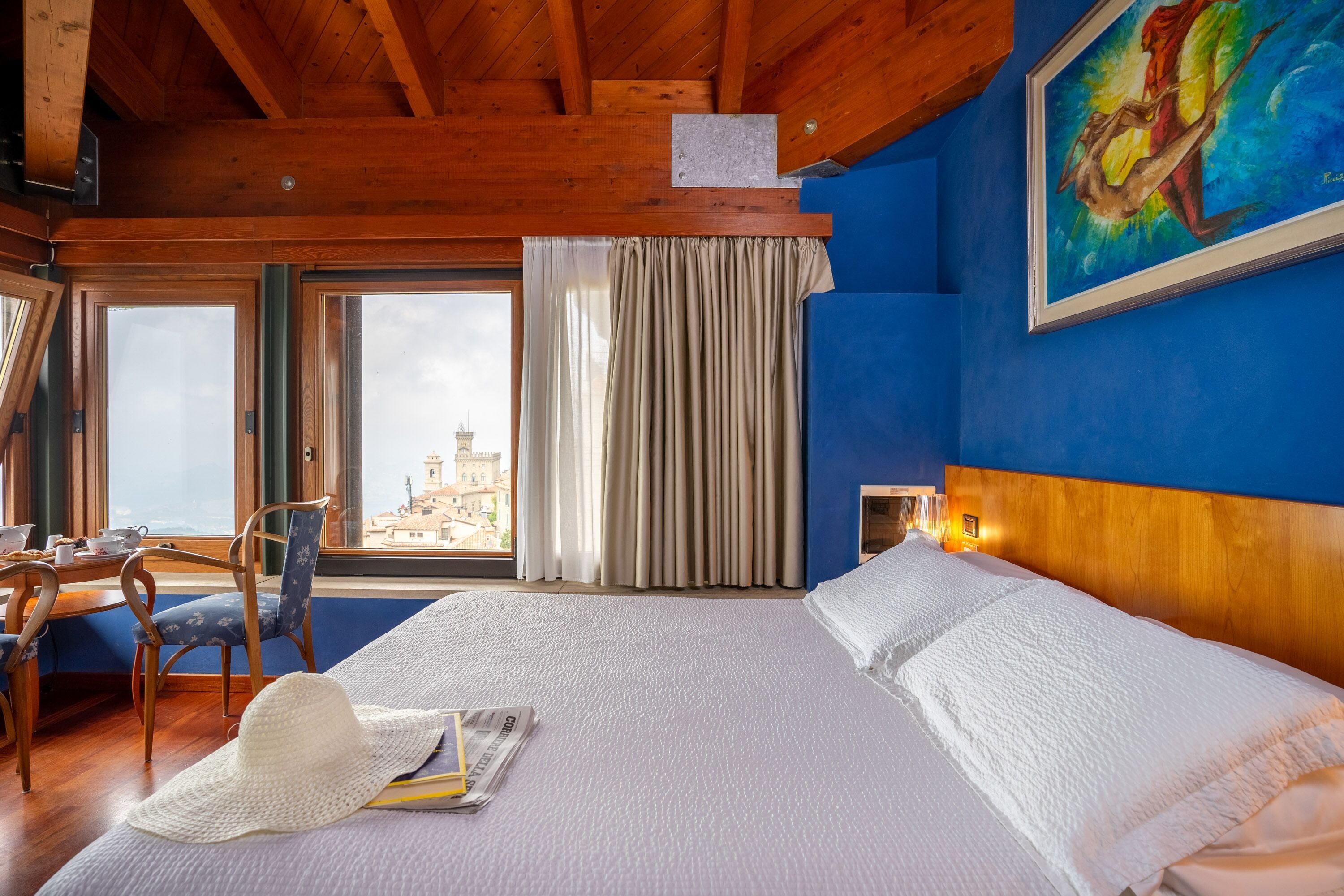 Deluxe Room, Jetted Tub, Mountain View | Premium bedding, down comforters, minibar, in-room safe