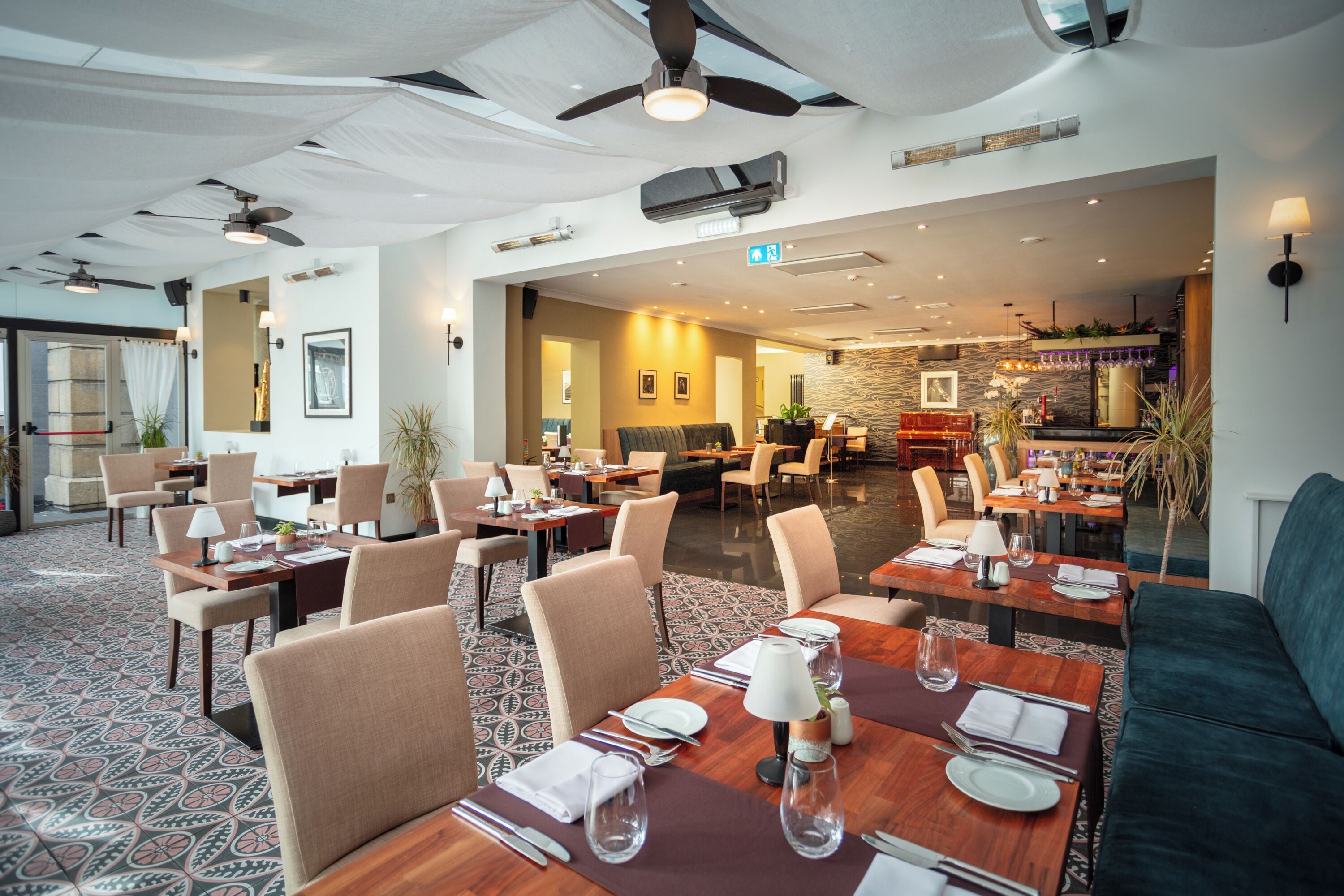 lunch, dinner served; international cuisine, pool views