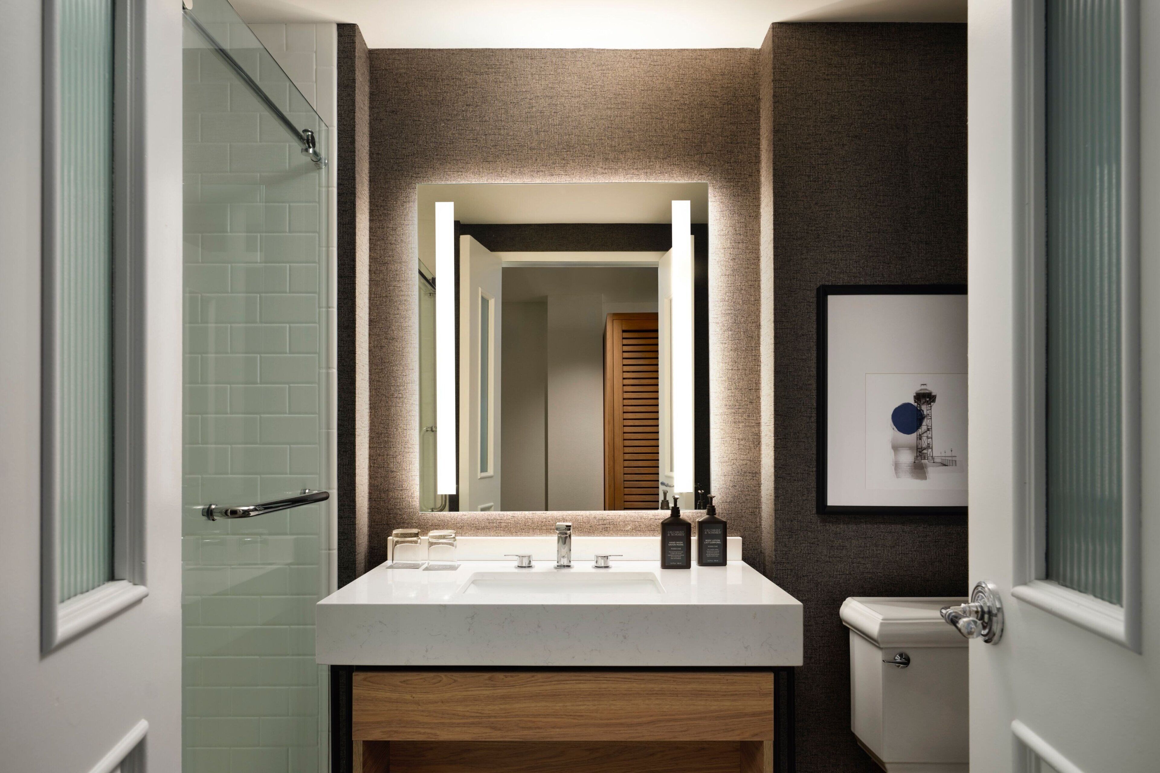 sheraton erie bayfront hotel, erie