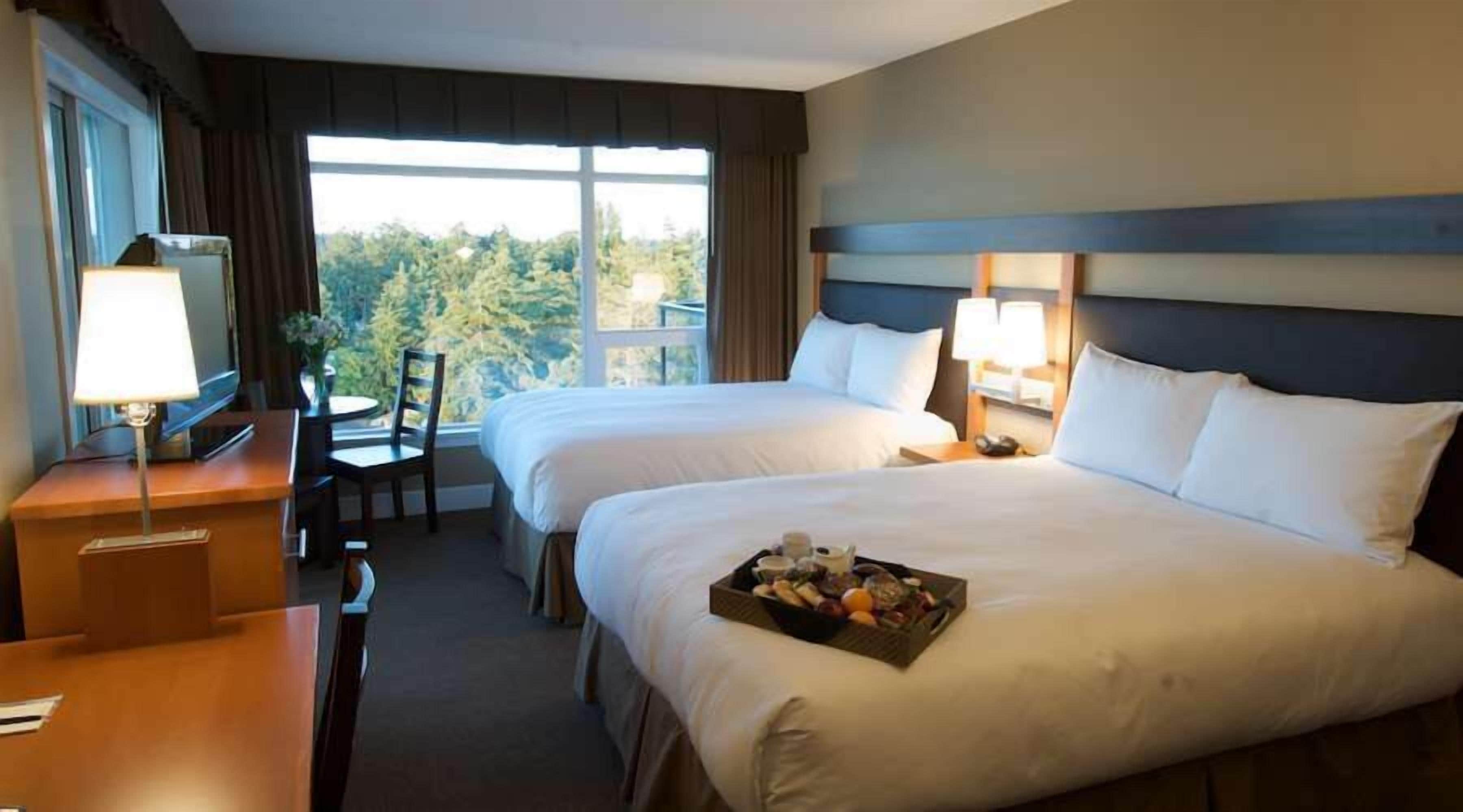 studio room | 1 bedroom, premium bedding, desk, iron/ironing board