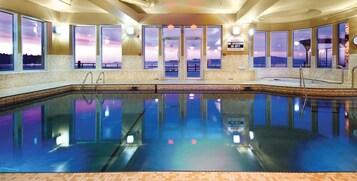 Una piscina techada