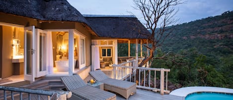 Suite, 1 lit double | Terrasse/patio