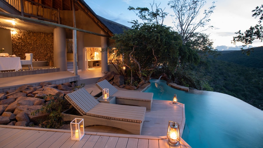 Clifftop Exclusive Safari Hideaway