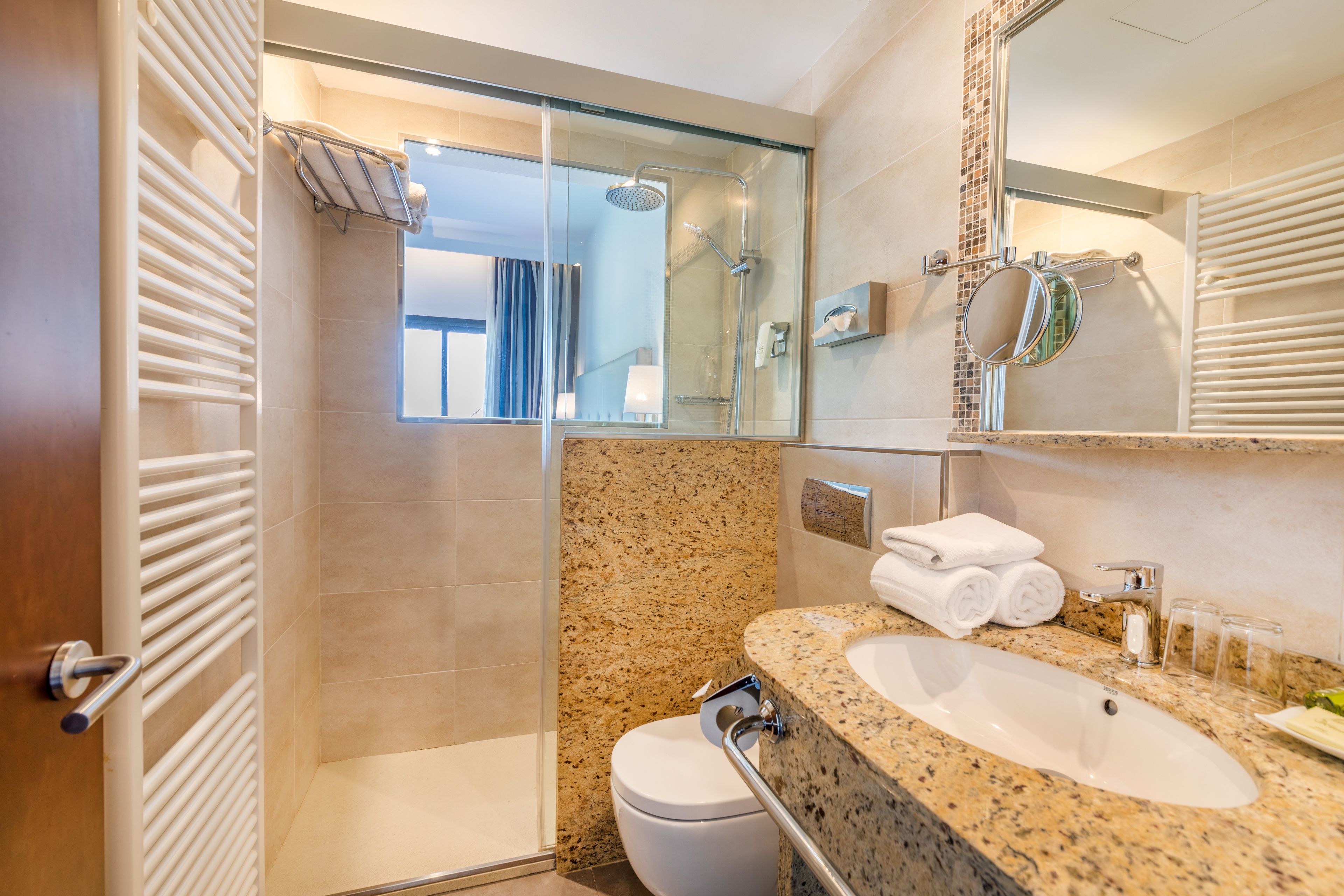 superior room, balcony, oceanfront | bathroom | shower, rainfall showerhead, free toiletries, hair dryer