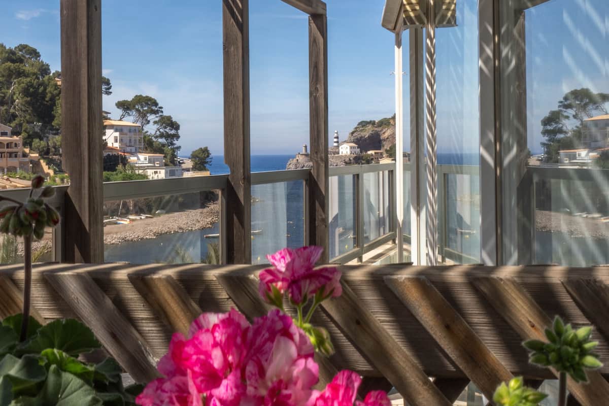 premium suite, terrace, partial ocean view | 1 bedroom, minibar, desk, blackout curtains