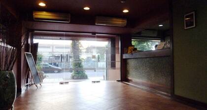 OYO 434 Boonsiri Place Hotel