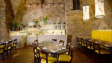 Lunch and dinner served