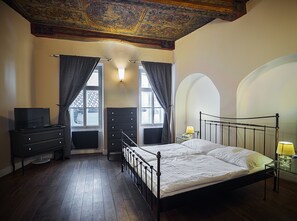 Chambre Double Supérieure, 1 lit double et 1 canapé-lit