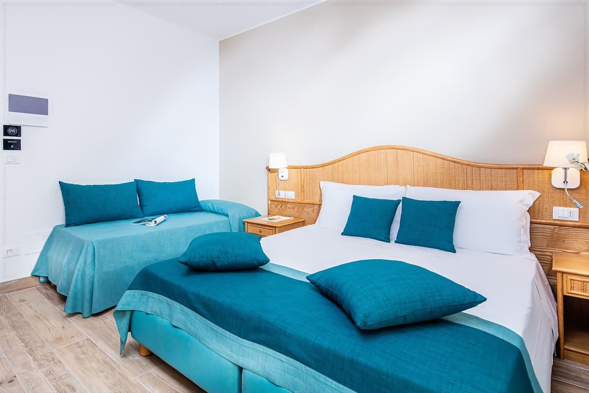 Classic Triple Room, Partial Sea View