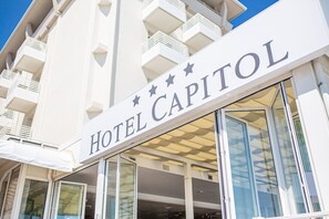 Exterior - Hotel Capitol (Jesolo)