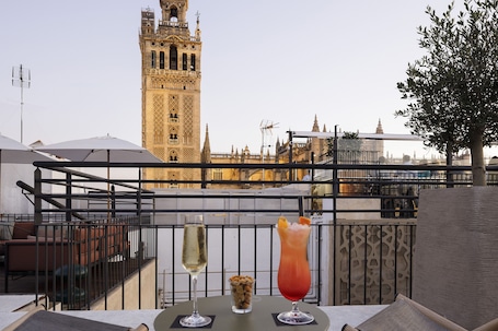 Porch. EME Catedral Mercer Hotel