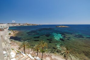 Utsikt mot strand/hav