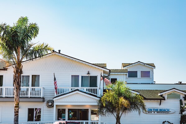 cayucos bed and breakfast
