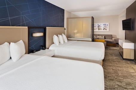 Studio, 2 Double Beds | In-room safe, desk, iron/ironing board, free WiFi