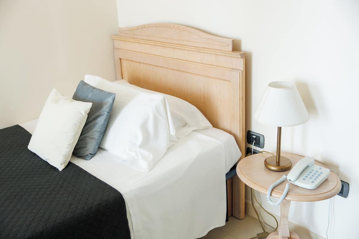 Single deluxe room