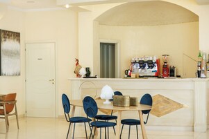 Bar (en la propiedad)