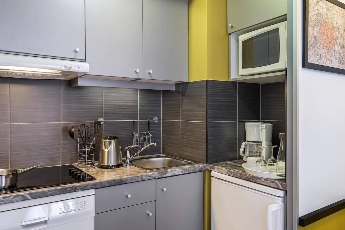 In-room safe, desk, blackout curtains, soundproofing