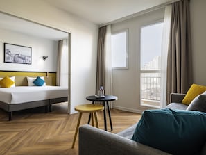 Appartement, 1 chambre | Coffre-fort, bureau, rideaux dâobscurcissement, systĂšme dâinsonorisation