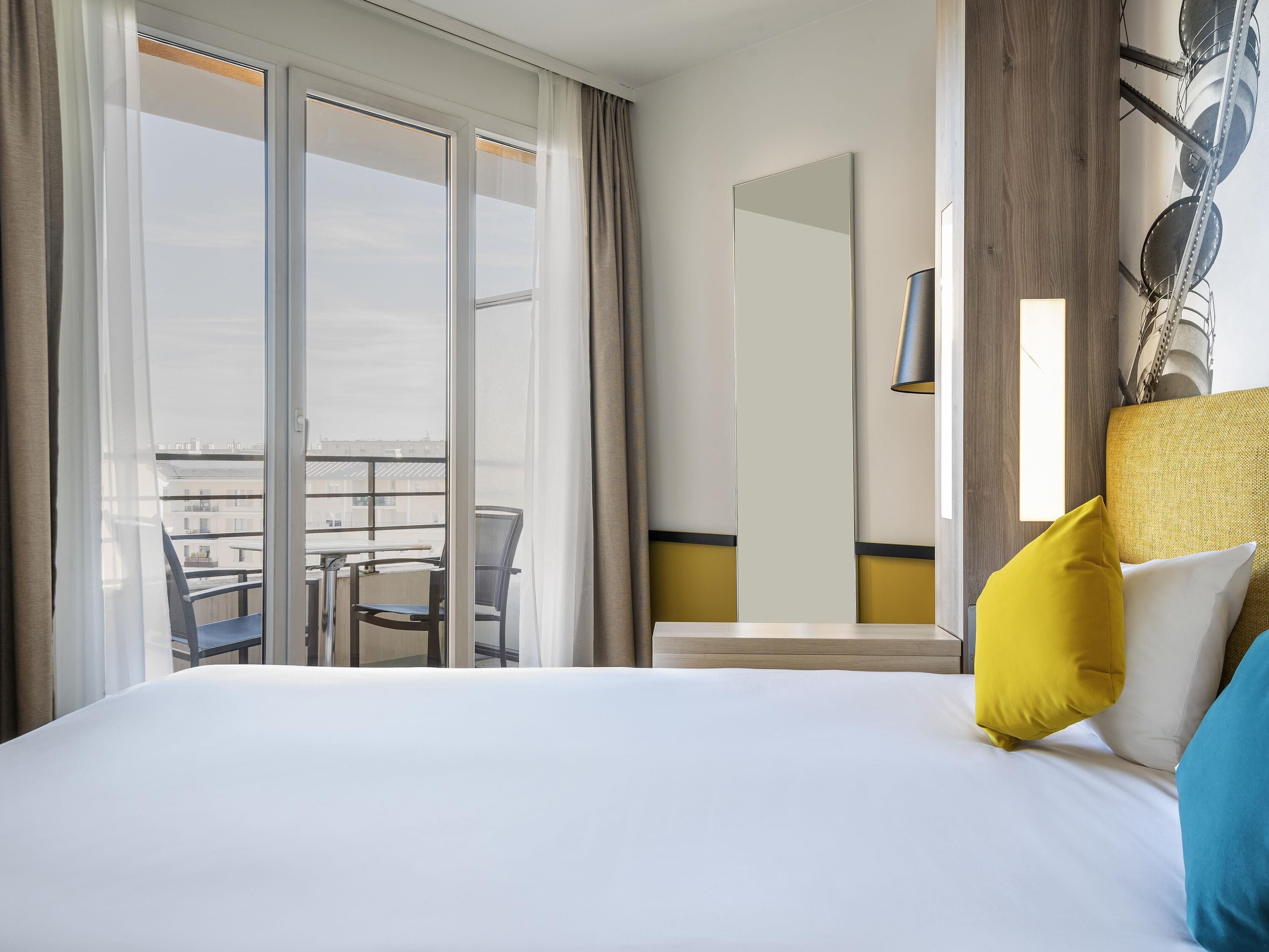 Apartment, 1 Bedroom, Balcony | In-room safe, desk, blackout drapes, soundproofing