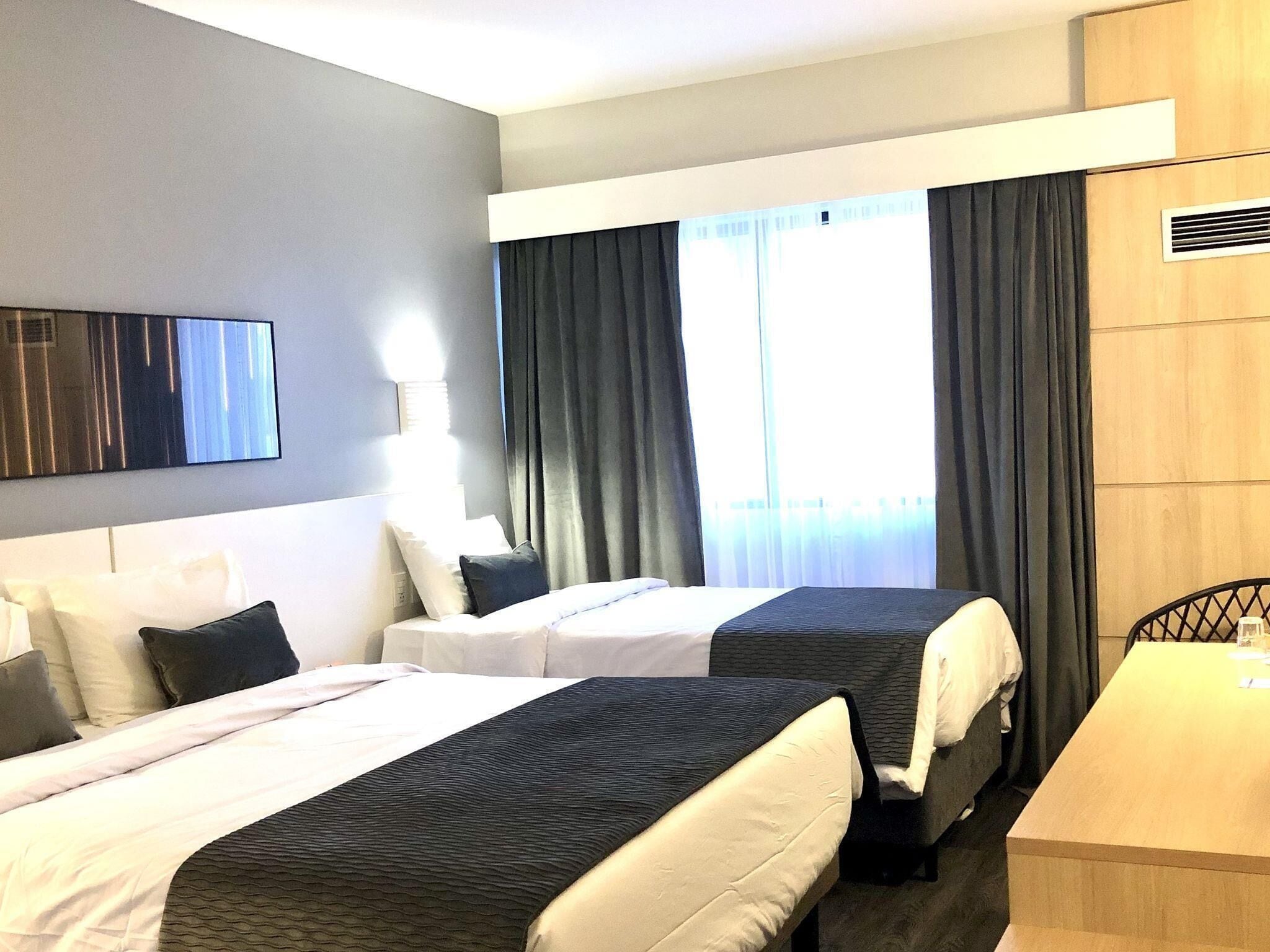 Superior Apartment, Berbilang Katil, Balcony | Bar mini, peti besi dalam bilik, meja, kalis bunyi 