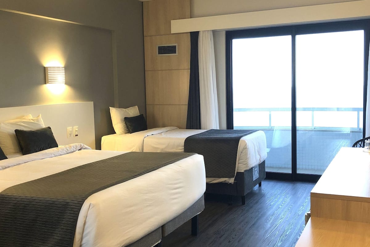 ラグジュアリー ルーム ダブルベッド 1 台 シービュー | ミニバー、セーフティボックス (室内)、デスク、防音設備