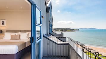 Family Apartment, 2 Bedrooms, 2 Bathrooms, Ocean View (with Indoor Spa) | 1 bedroom, premium bedding, in-room safe, individually furnished