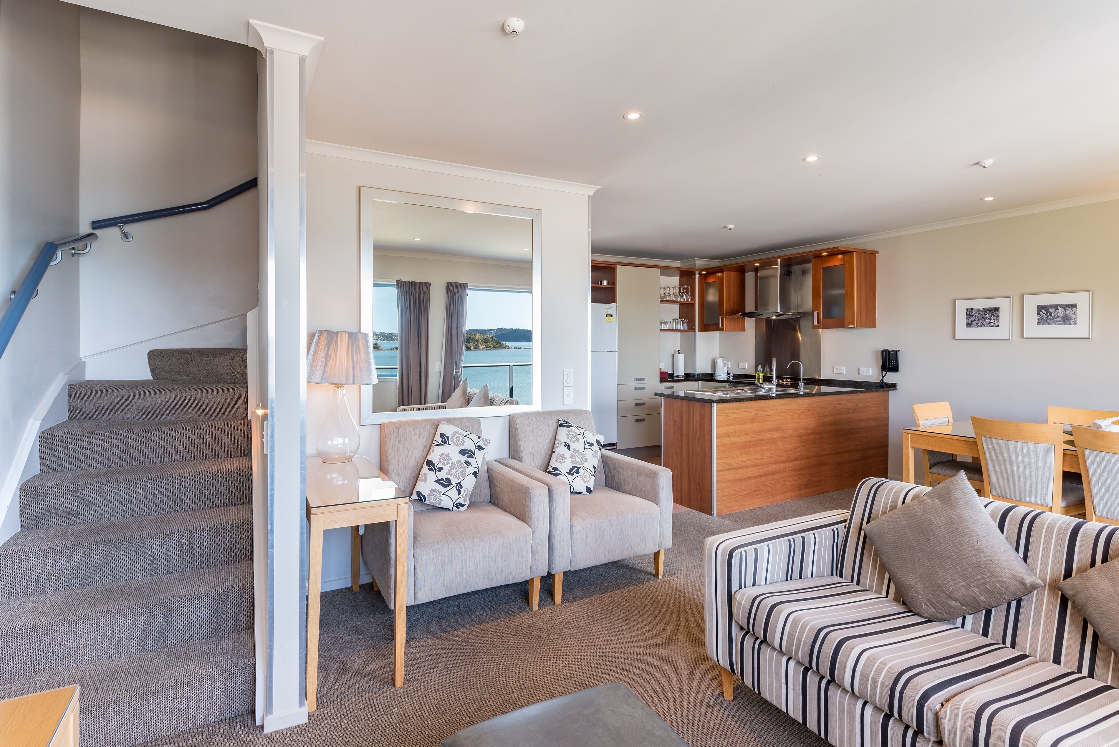 Family Apartment, 2 Bedrooms, 2 Bathrooms, Ocean View (with Indoor Spa) | Living area | Books