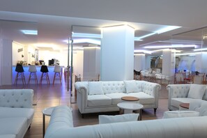 Bar (en el alojamiento)