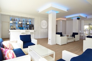 Bar (on property) - Sandos El Greco Hotel - Adults Only (Sant Joan de Labritja)