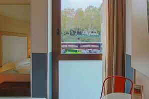 Down duvets, in-room safe, laptop workspace, soundproofing - Smy Bologna Centrale (Bologna)