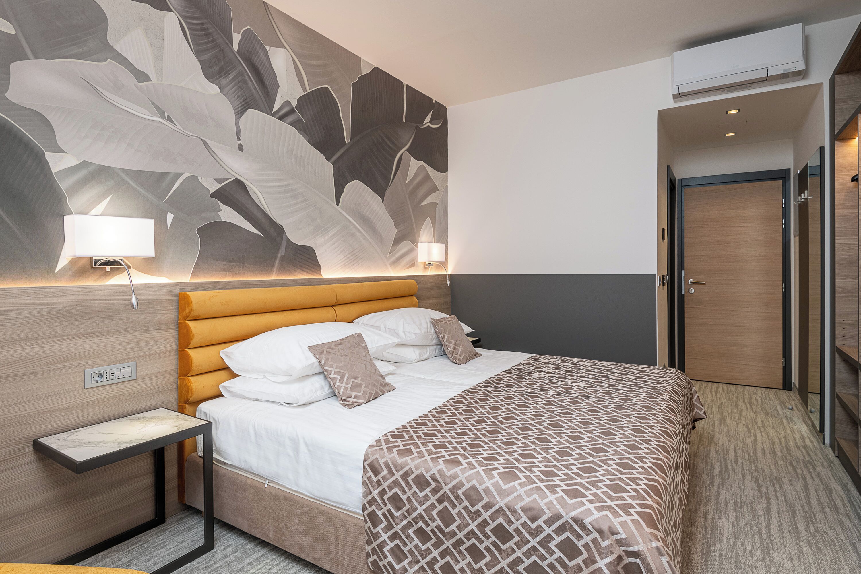 standard double or twin room | 1 bedroom, in-room safe, soundproofing, iron/ironing board