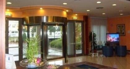 Point Hotel Conselve