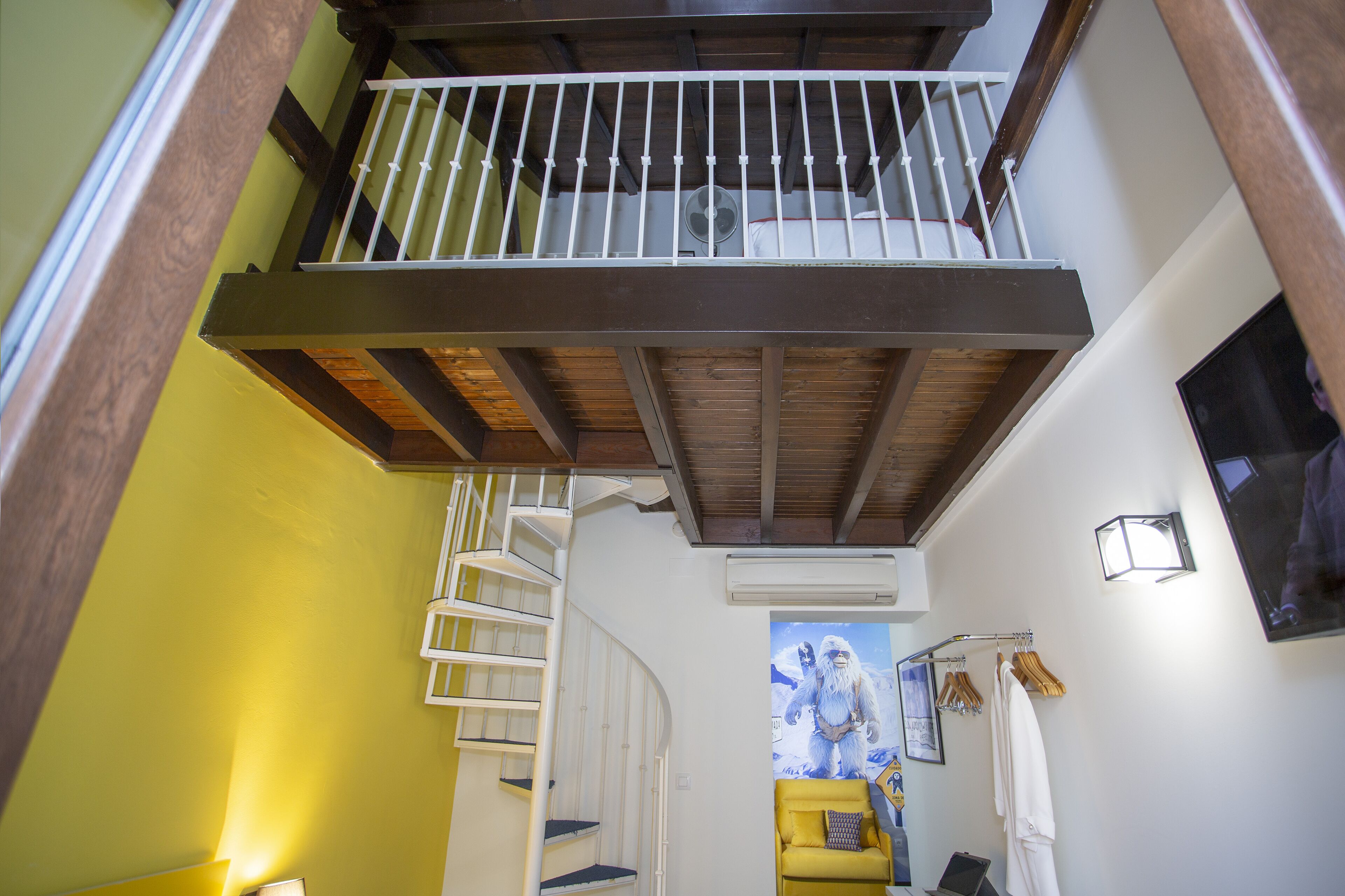 1 bedroom, premium bedding, minibar, in-room safe