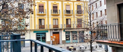 Triple Room, Balcony | City view