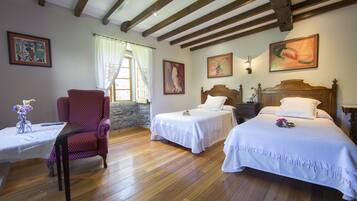 Individually decorated, desk, free WiFi, bed sheets