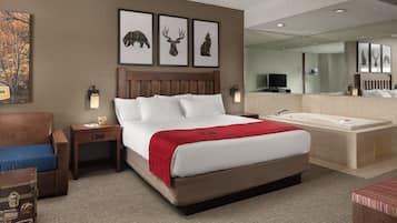 Whirlpool Suite - Water Park Included | In-room safe, iron/ironing board, Internet, bed sheets