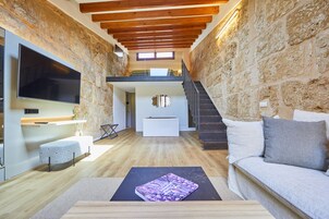 Suite, vistas al jardín | 1 dormitorio, minibar, caja fuerte y cortinas opacas