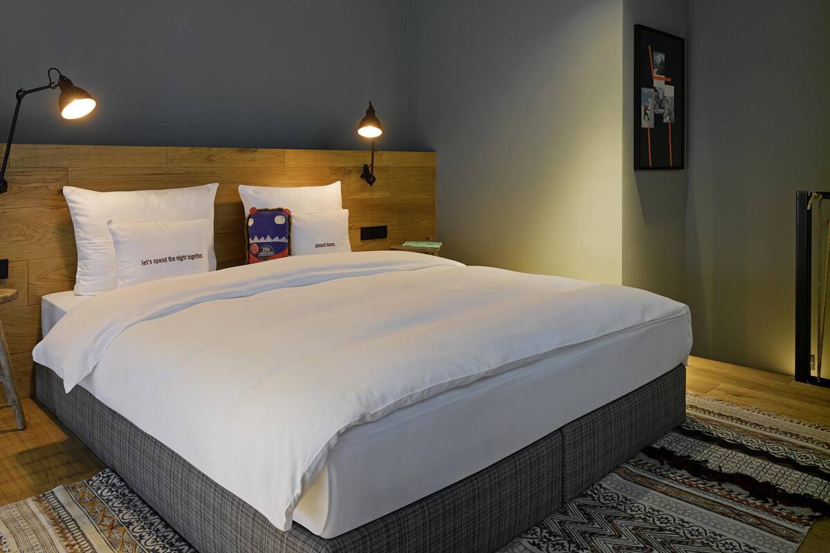 Premium bedding, down duvets, minibar, in-room safe
