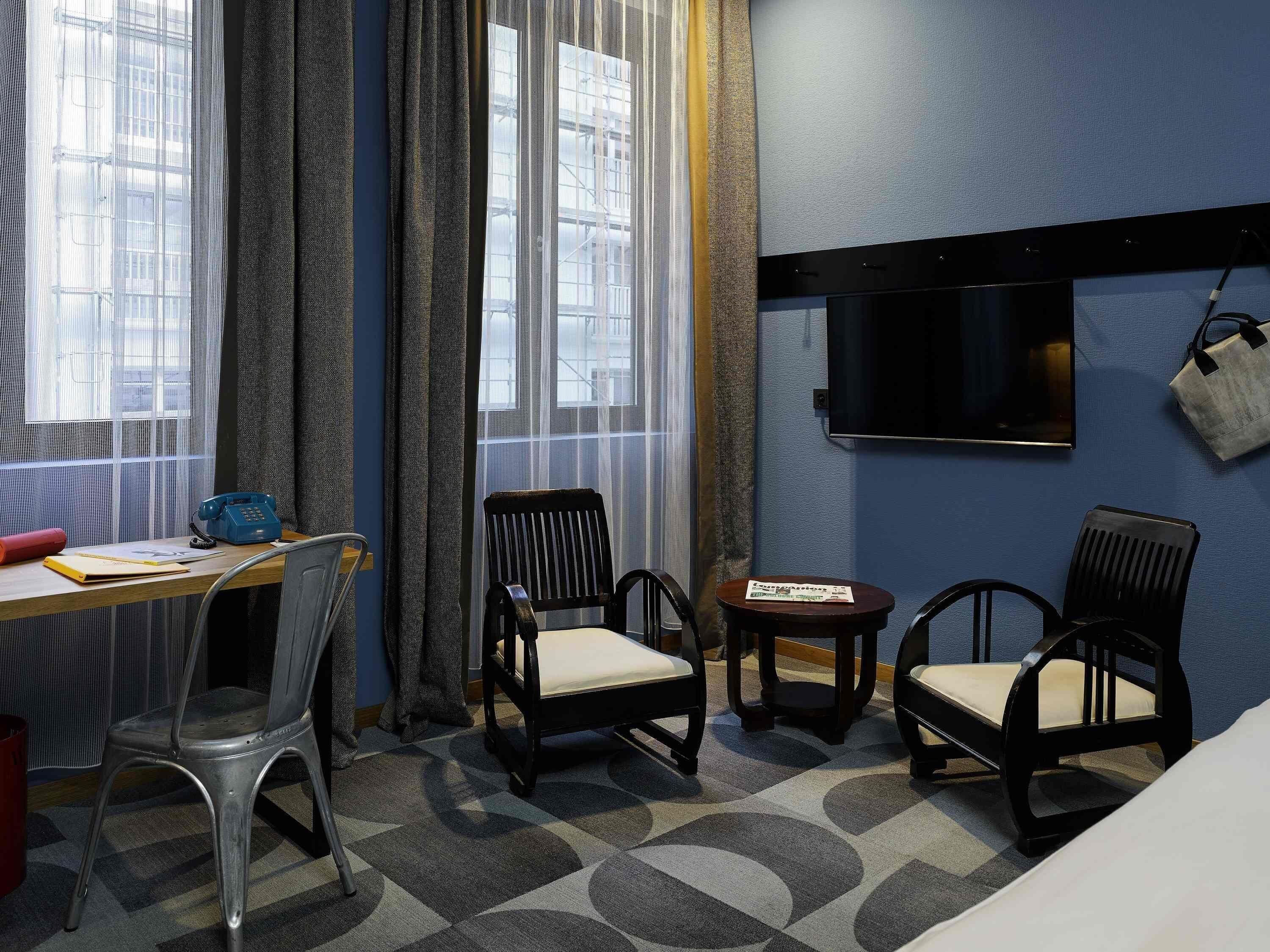 Large | 高級寝具、羽毛の掛け布団、ミニバー、セーフティボックス (室内)