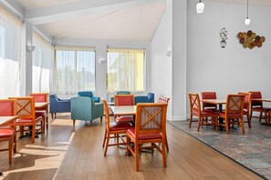 Frokost på farten er inkludert hver dag