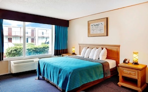 1 bedroom, desk, iron/ironing board, rollaway beds - Days Inn by Wyndham Lafayette Near Lafayette Airport (Lafayette)