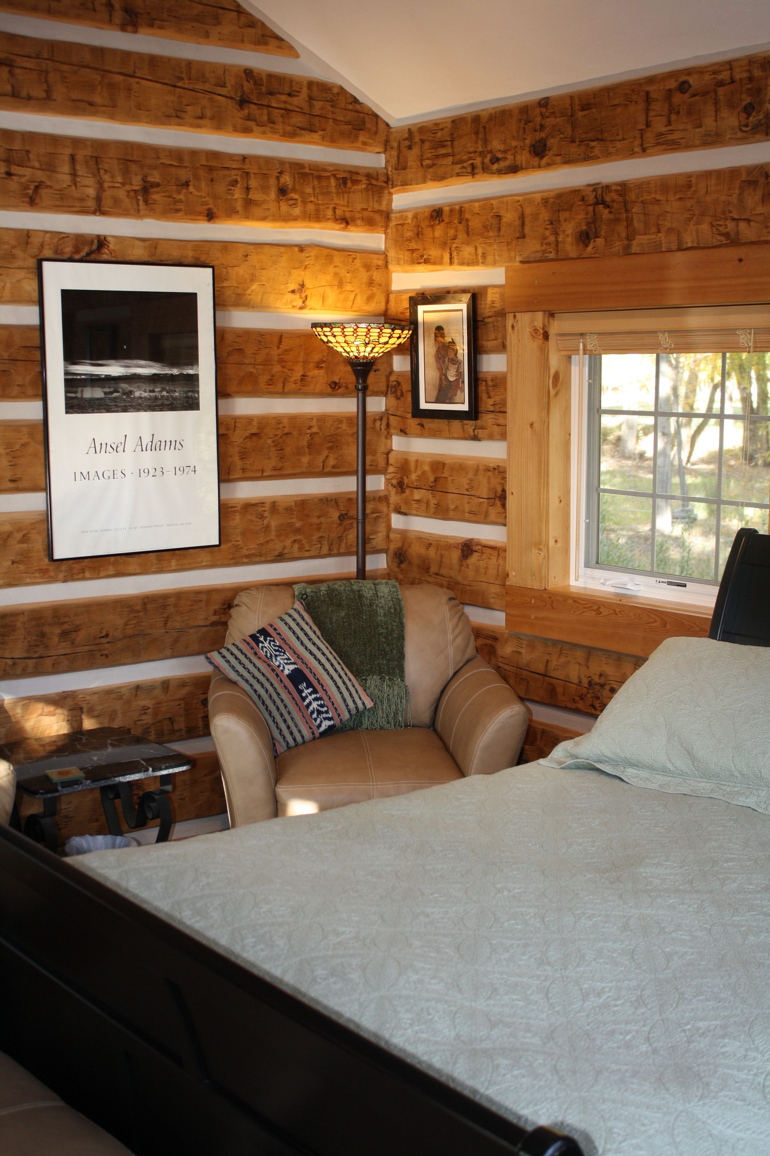 Master Cabin (No Pets) | Individually decorated, individually furnished, free WiFi, bed sheets