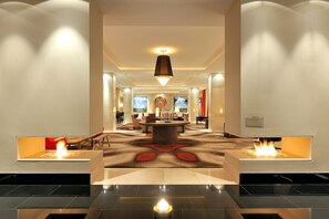 Interior - URH Hotel Zen Balagares (Corvera de Asturias)