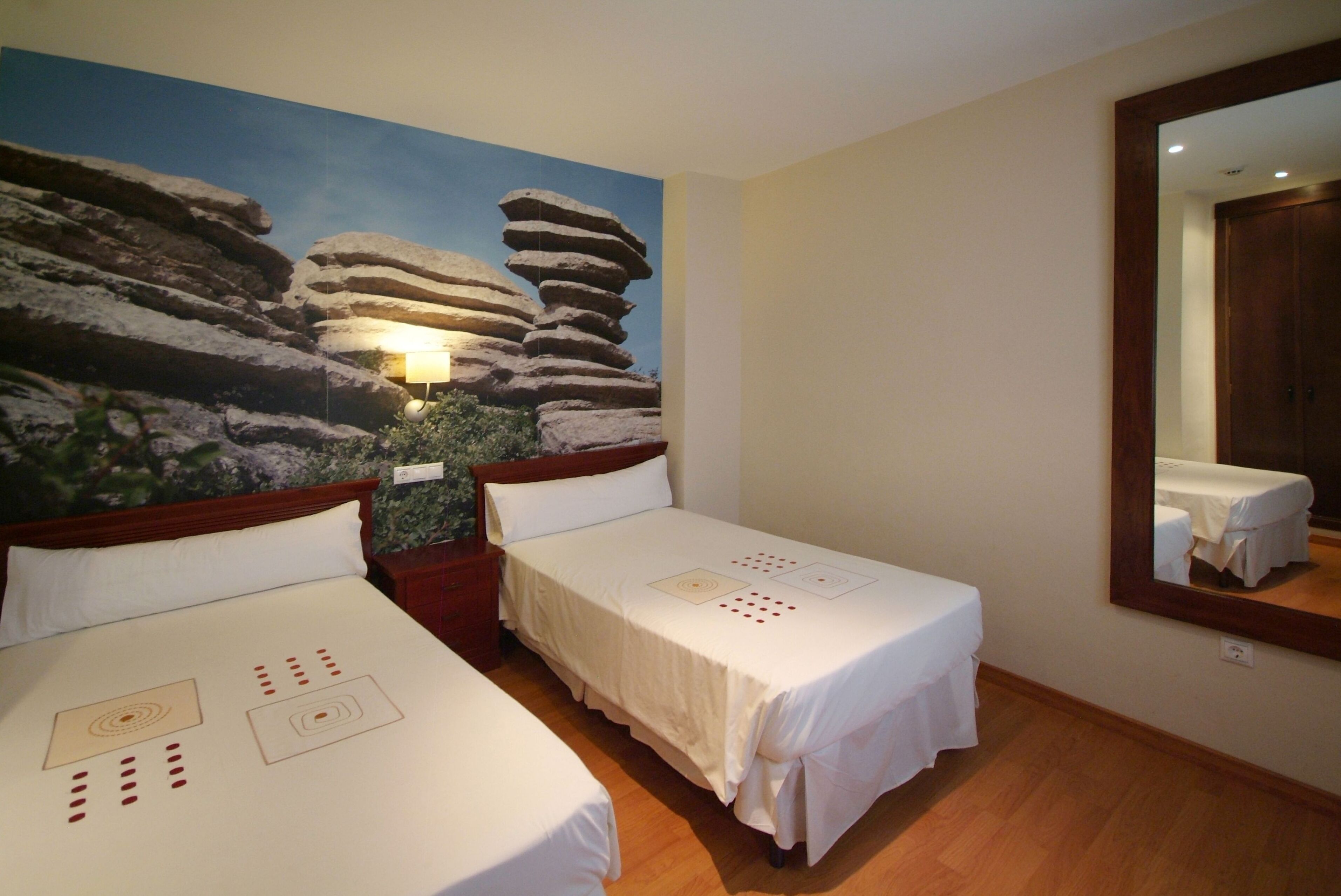 1 bedroom, in-room safe, individually decorated, iron/ironing board