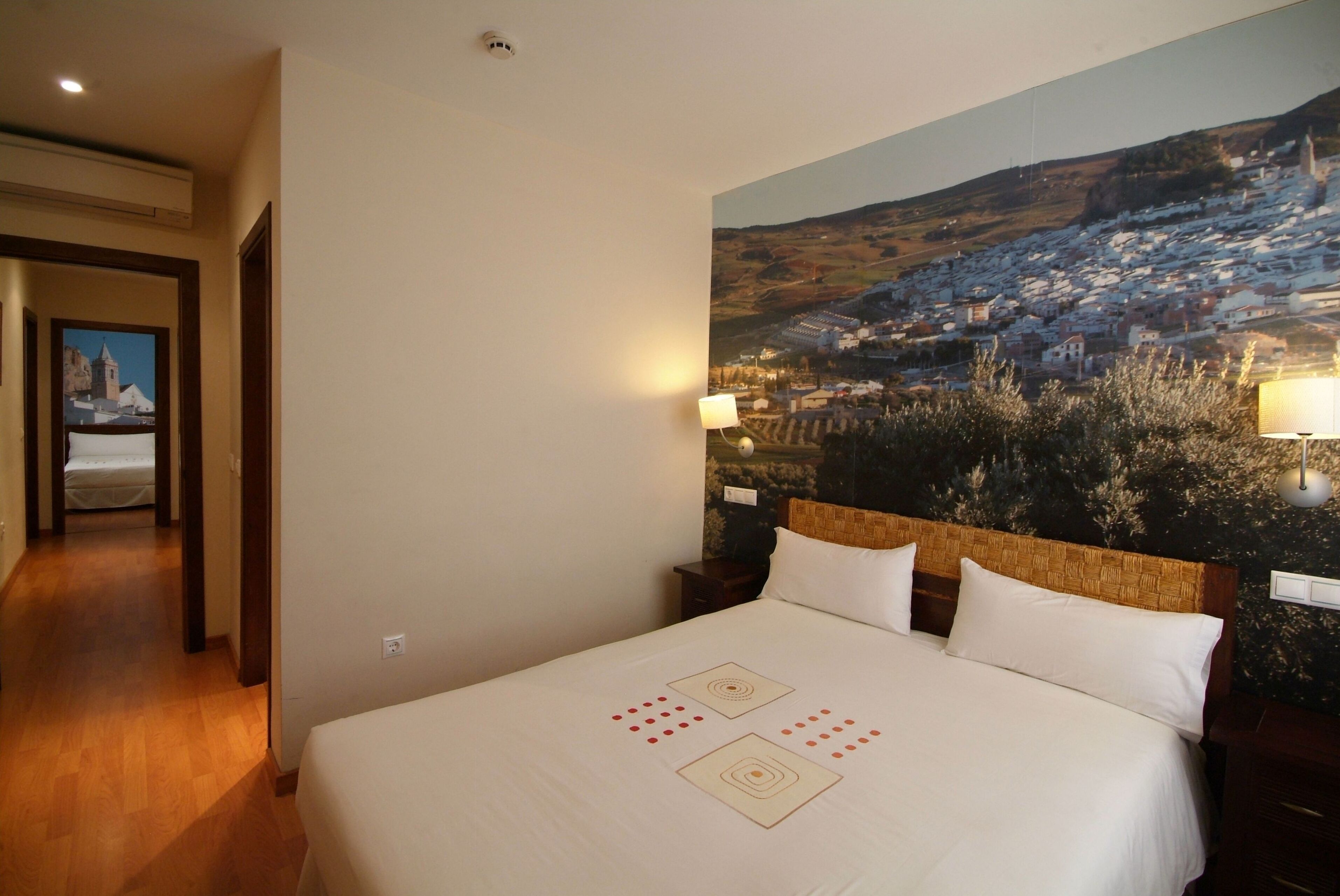 1 bedroom, in-room safe, individually decorated, iron/ironing board