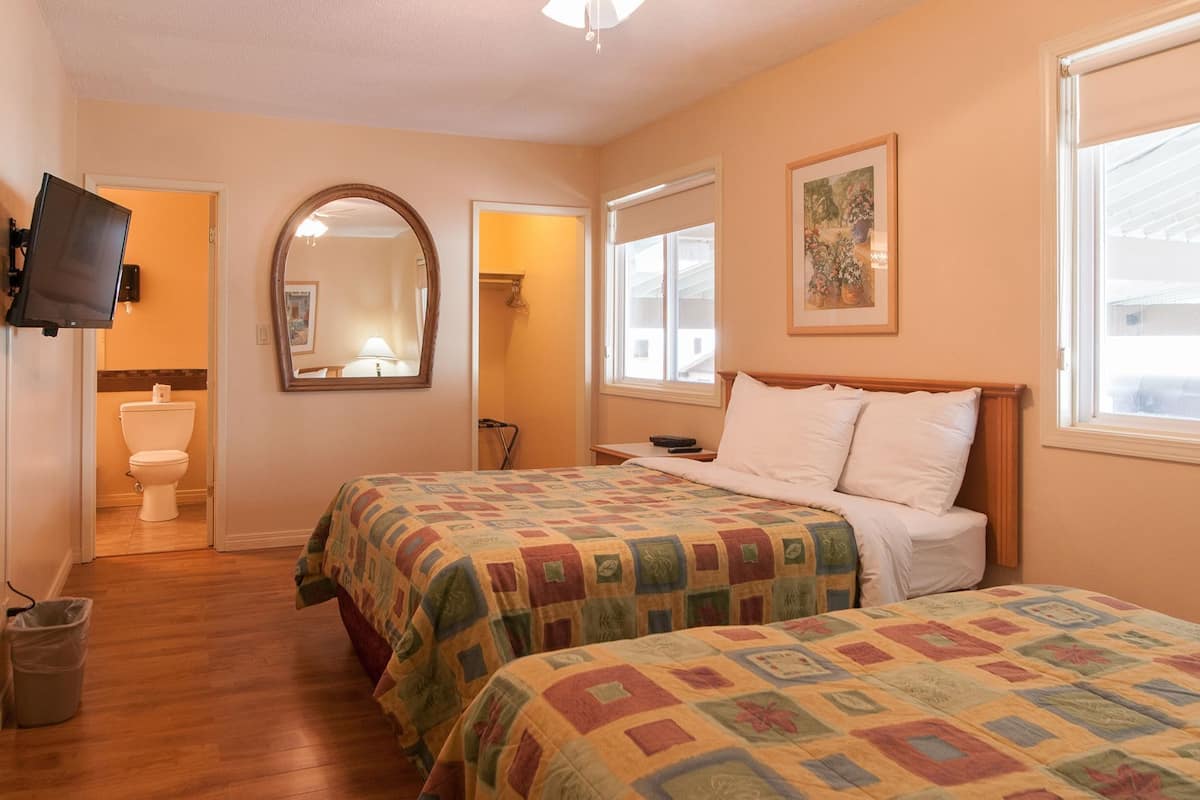 Colchones con efecto memoria, muebles diferentes y escritorio