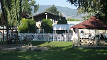 Jardines del alojamiento