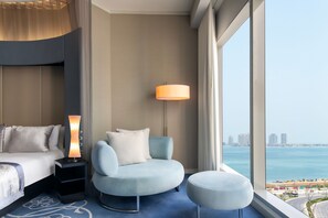 Superior Room, 1 King Bed