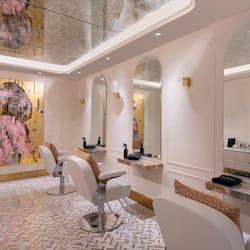 Couples treatment room(s), aromatherapy, deep-tissue massages